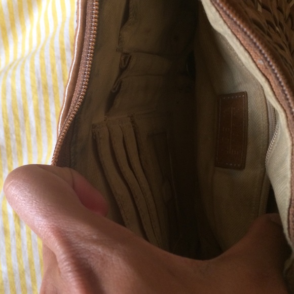 Nine West small tan woven purse - Picture 3 of 4