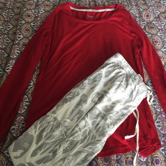 Gilligan and O'malley sleepwear