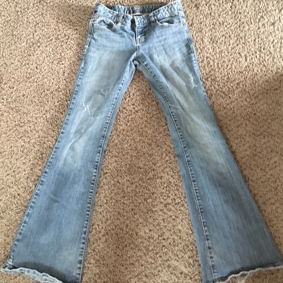 Size 28x33 vanity jeans
