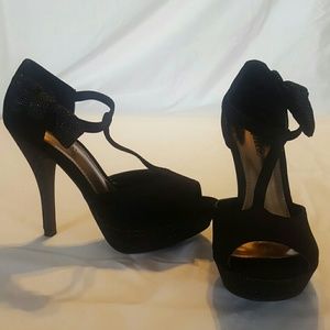 Charming Charlie Black Heels size 6