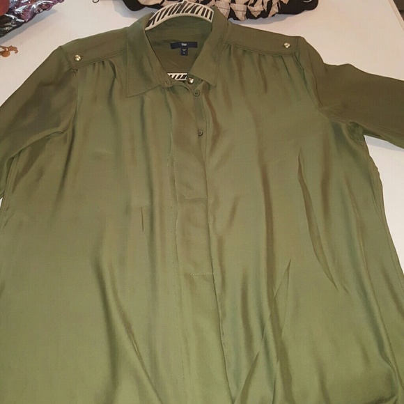 ⚡LAST CALL  ⚡GAP Blouse