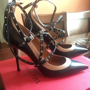 Valentino size 9 1/2 never worn just got today