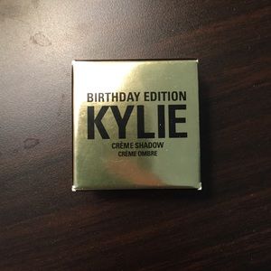 Limited Birthday Edition Kylie Jenner Creme Shadow