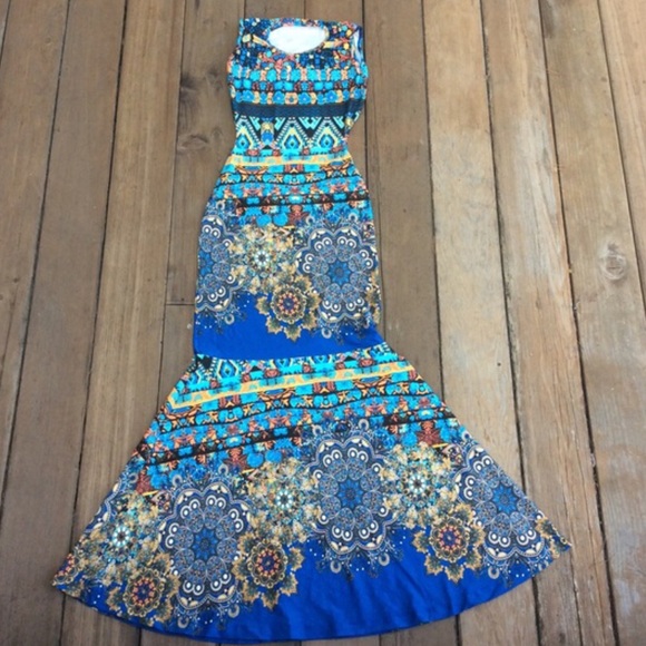 🌷 Gorgeous Mermaid Maxi Dress - Picture 3 of 8