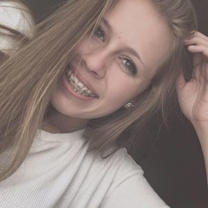 Meet your Posher, Avery