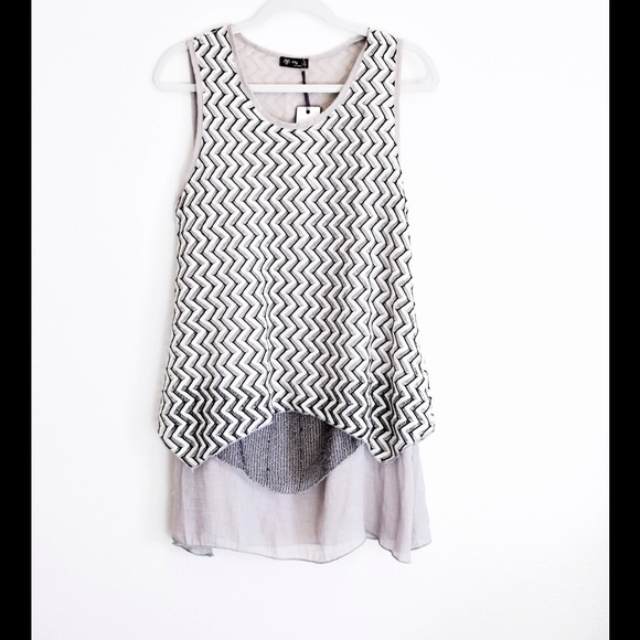 Lily Chevron Sleeveless Tunic