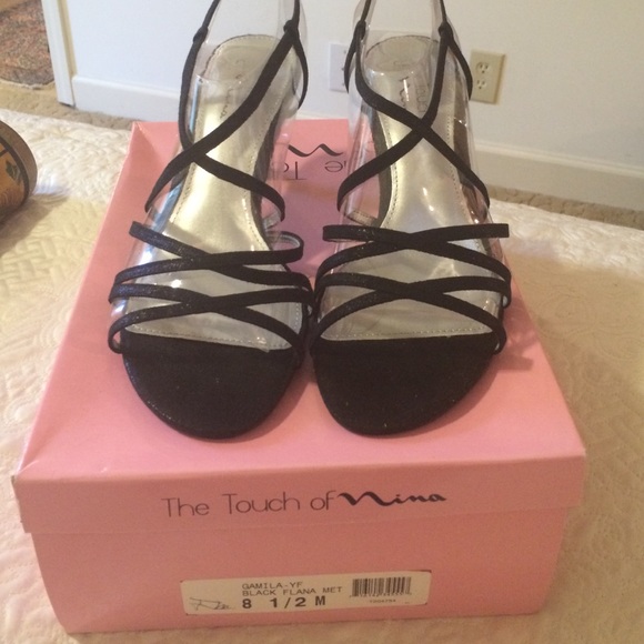 Nina sandal