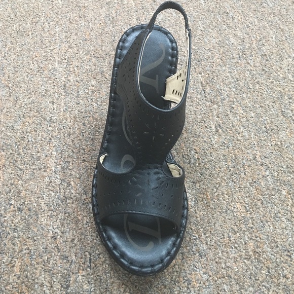 Shoes - Picture 2 of 2