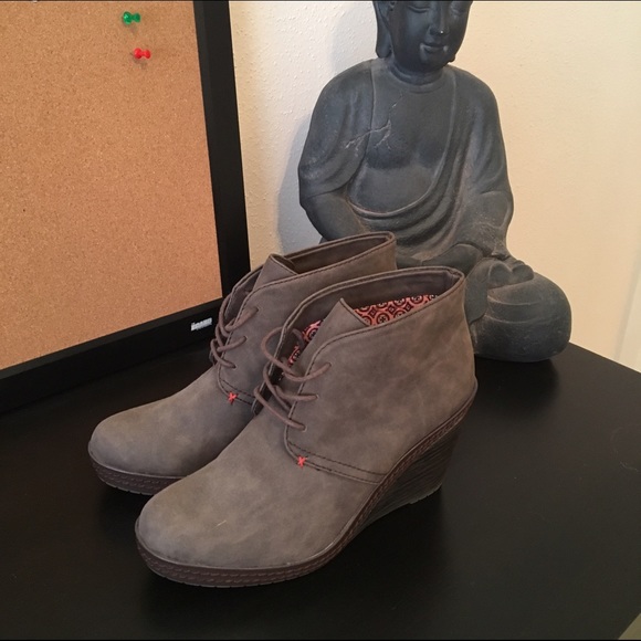 Dr. Scholls Brown Wedge Booties