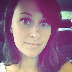 Meet your Posher, Alicia