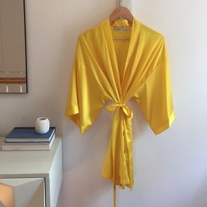 🚫SOLD Victoria's Secret Sunshine Robe O/S