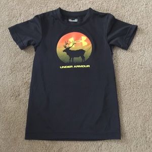 Boys UA tee