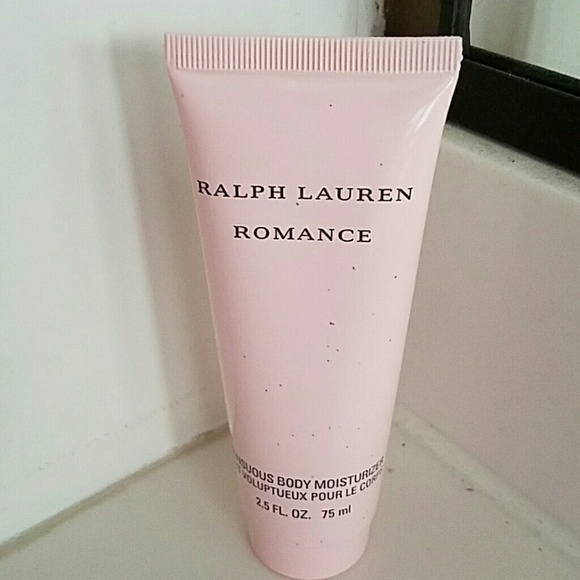 Ralph Lauren Romance lotion