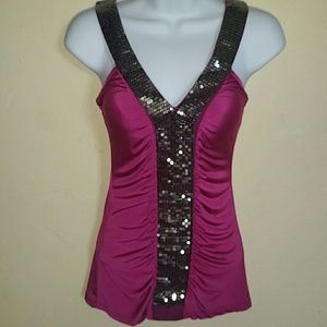 🚫🚫SOLD🚫🚫 NEW! Sequin top size Small