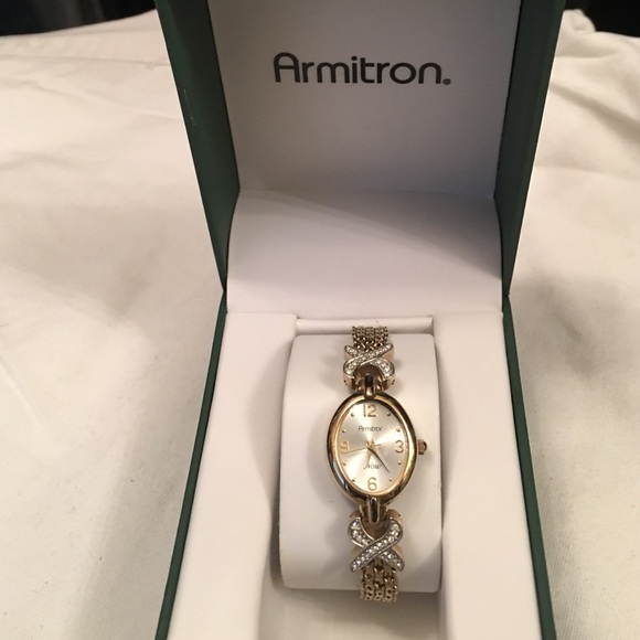 Armitron Gold Dress Watch - Picture 1 of 3