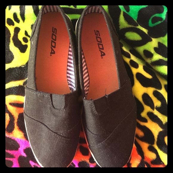 Shoes - Picture 1 of 1