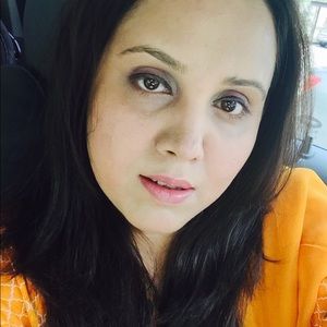 Meet your Posher, Aisha