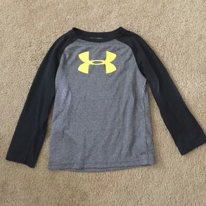 Under Armour boys long sleeve tee