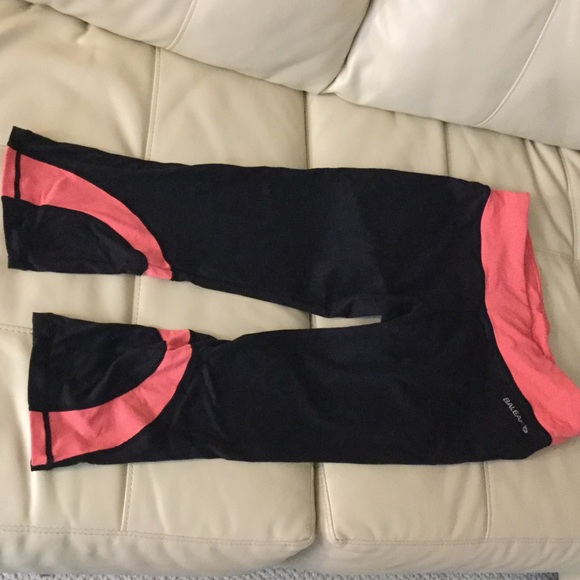 3 Baleaf workout pants capris