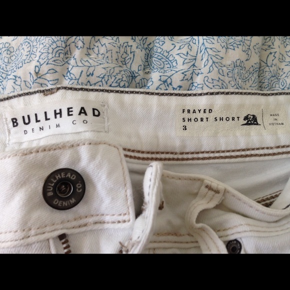 white denim shorts - Picture 2 of 2