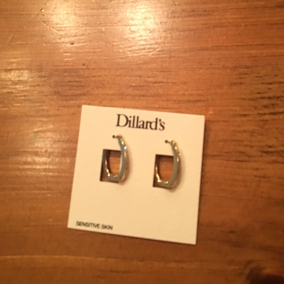 New earrings - Picture 1 of 2