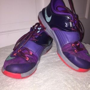 KD 7 "Cave Purple"