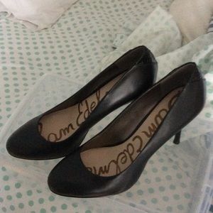 Sam Edelman Black Pumps - size 7