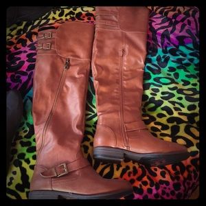 Cognac boots