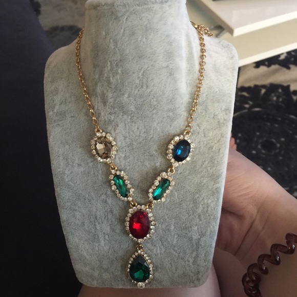 Beautiful necklace.