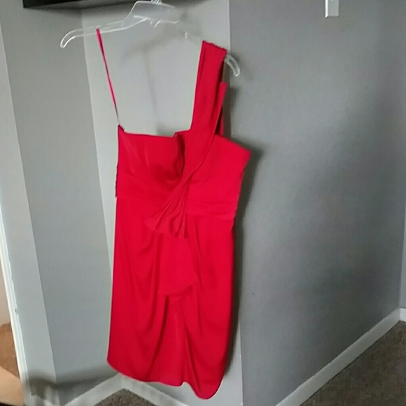 BCBG MaxAzria red one shoulder Palais dress 6