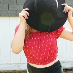 Adorable red flirty crop top