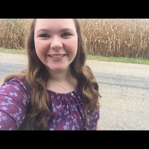 Meet your Posher, Maria