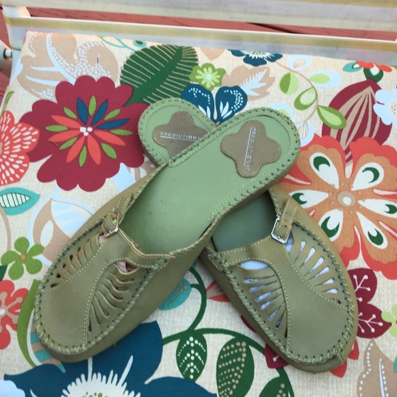 Predictions Celery Green Leather Shoe