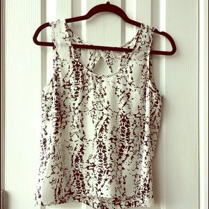 Parker - Silk Top with Cutout Back