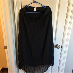 Lavish black pleated maxi skirt