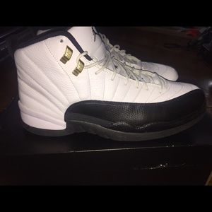 Mens Jordan Taxi 12s