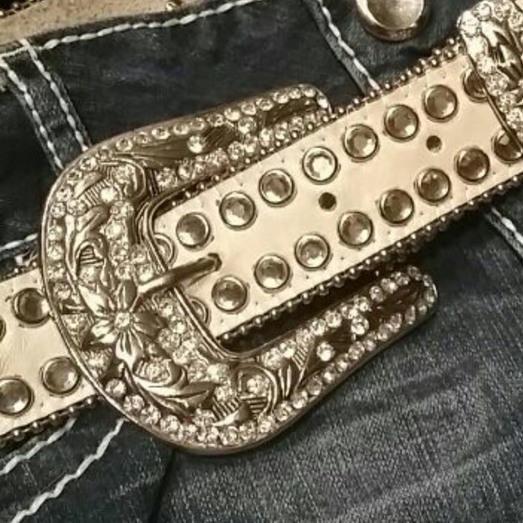 Leather Belt. - Picture 2 of 3