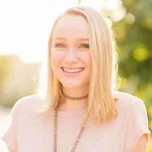 Meet your Posher, Julia