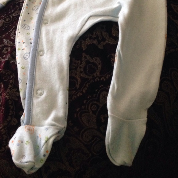 Onsie 3-6mo - Picture 3 of 4
