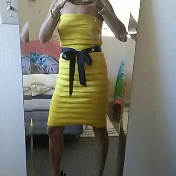 Pretty dress - Picture 2 of 3