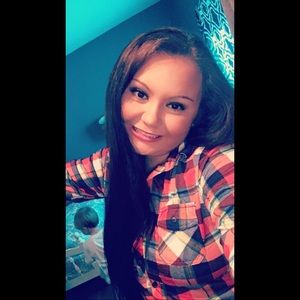 Meet your Posher, Brittney