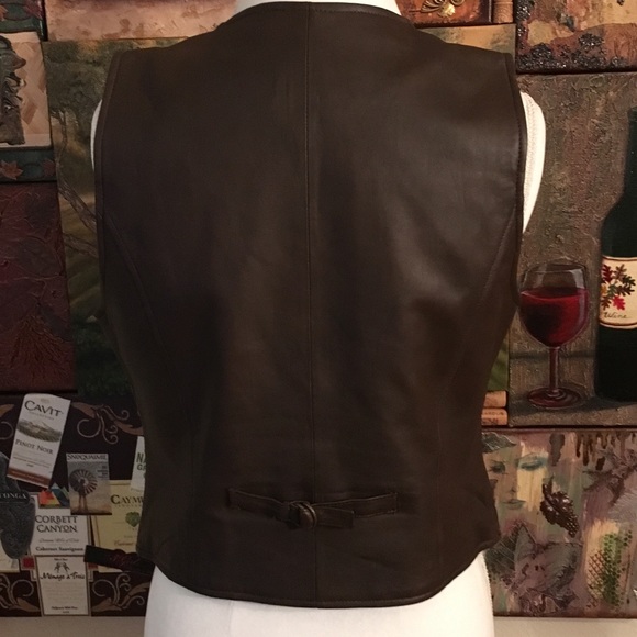 CABI Chocolate Brown 100% Leather Vest. Size M - Picture 2 of 3