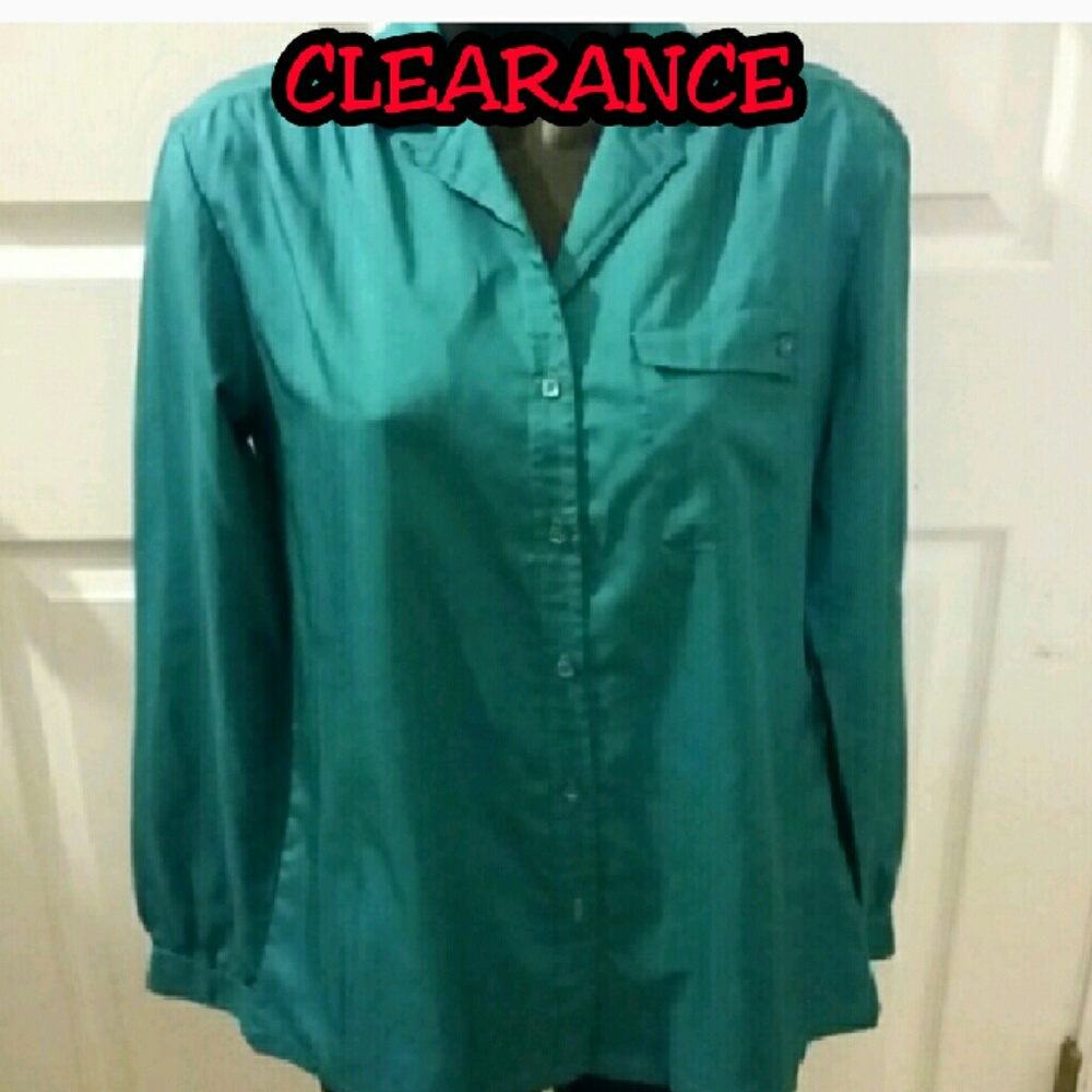 PreLoved Green Button down blouse