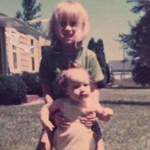 Meet your Posher, Holly