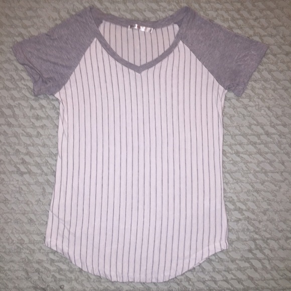 Baseball tee