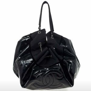 AUTHENTIC Chanel Large Tote