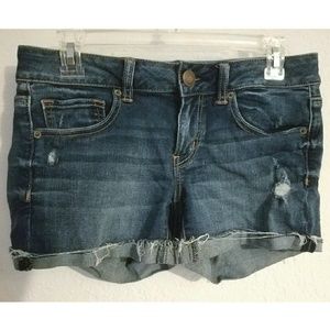 Cute distressed shorts