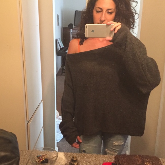 Brandy Melville Perfect Sweater