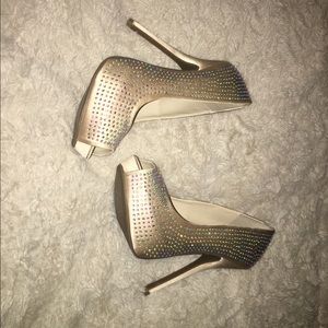Jennifer Lopez Diamond peep toe pumps