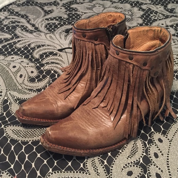 Corral boots size 7 1/2